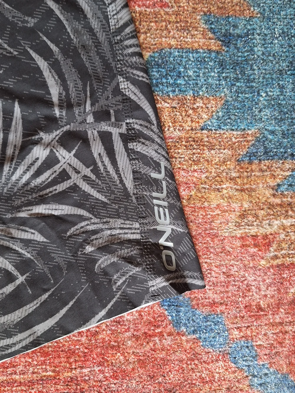 *New Without Tags* O'Neill Hyperfreak Black and Gray Palm-Print Board Shorts